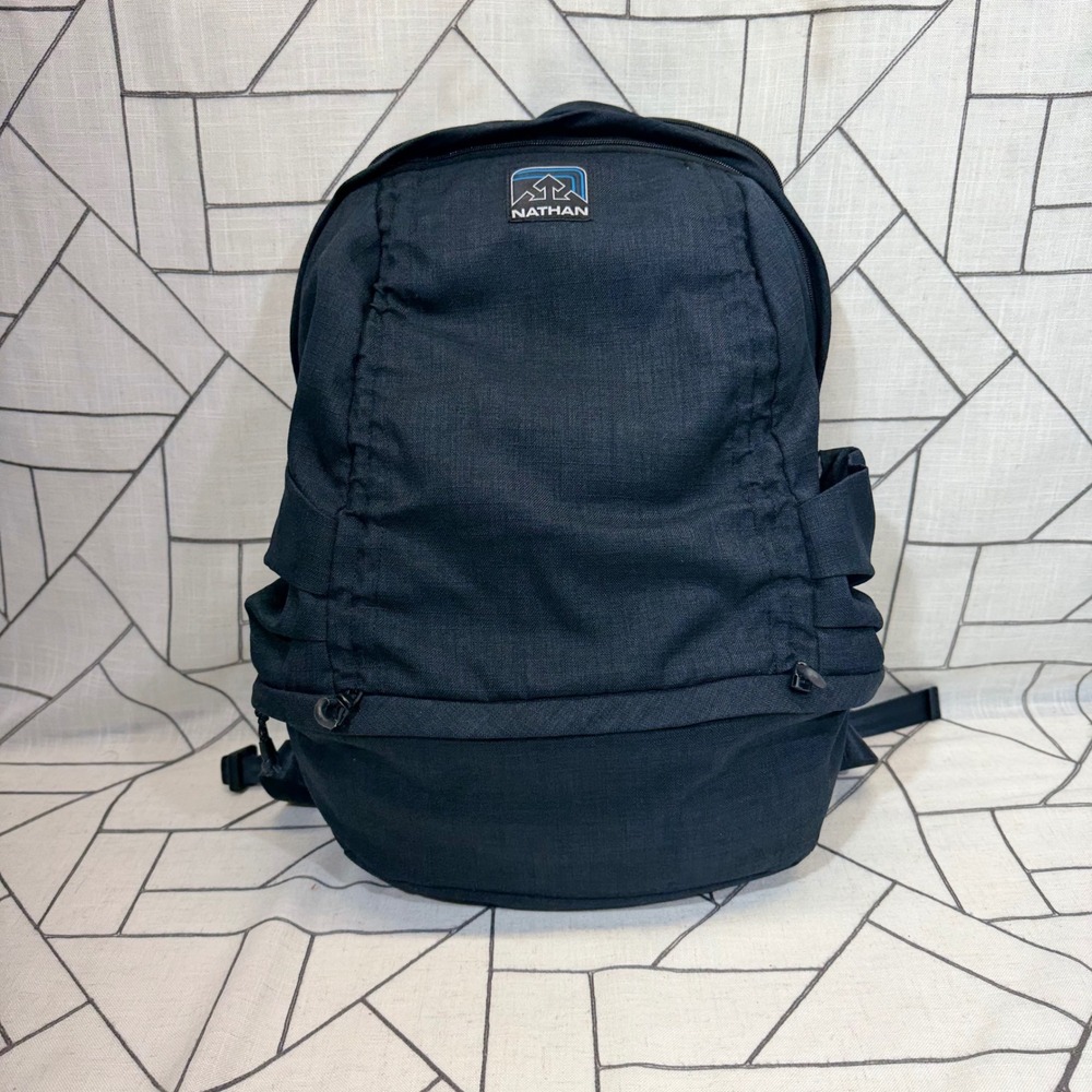 Nathan Backpack One Size Black Hydration Pouch Active Hiking Daypack